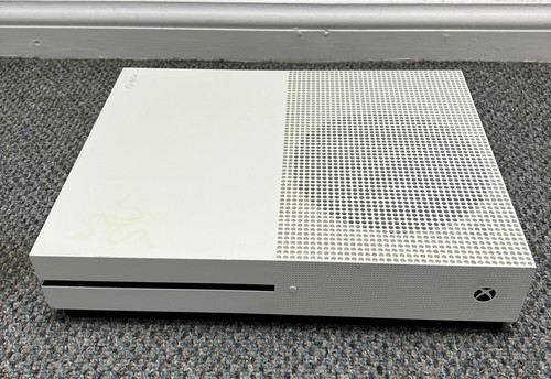 Xbox one model 1681 - s,