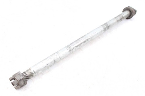 Rear axle thru - thru,