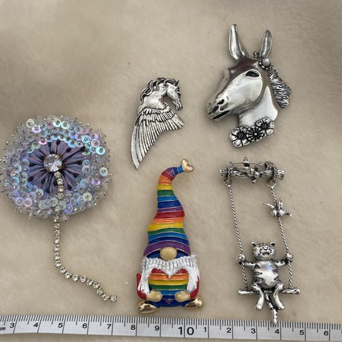Beautiful brooches donkey - 5, (donkey