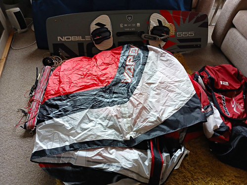 Kitesurfing kite with control - kite,