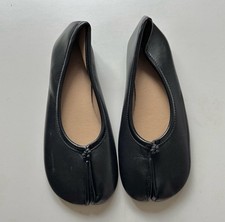 Black Tabi Split Toe Vegan