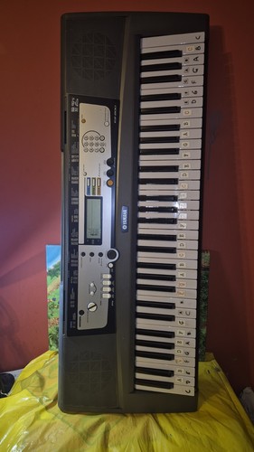 Yamaha 200 keyboard - keyboard, 61