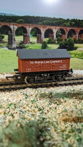 Vintage hornby gauge - oo, model