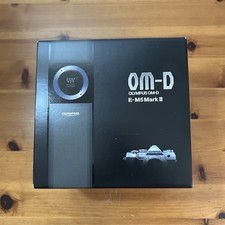 Olympus OM D-E-M5 MKIII Camera Body Boxed.In MINT condition 