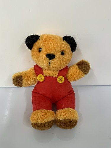 Sooty titan toys - sooty,