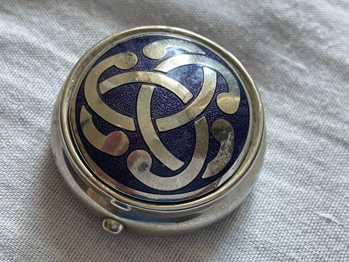 Enamel celtic pill - box, on