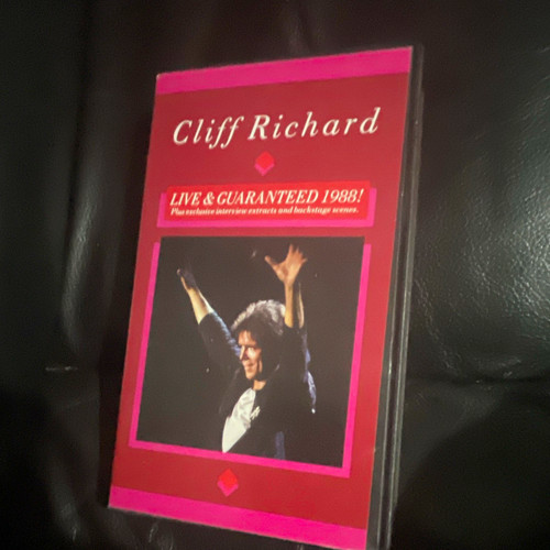 Cliff richard live - cliff,