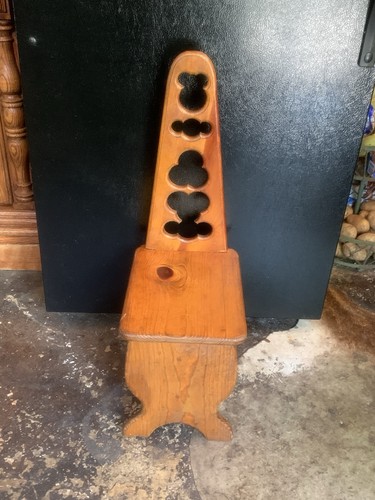 Vtg high back gothic - vtg, w/gothic