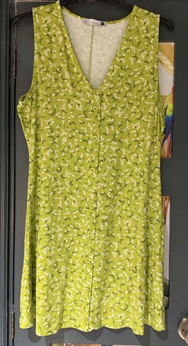 Woman lovely green and - lovely,