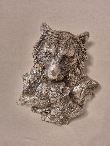 Silver tiger cub wall - silver,