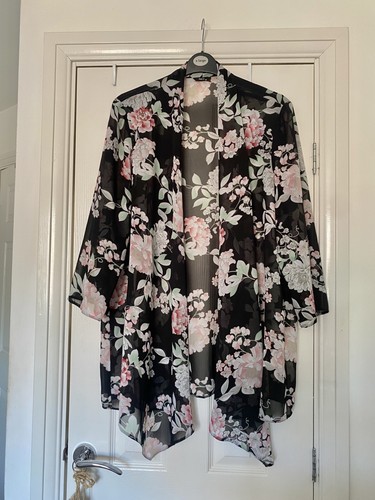 Pretty waterfall black floral - pretty,