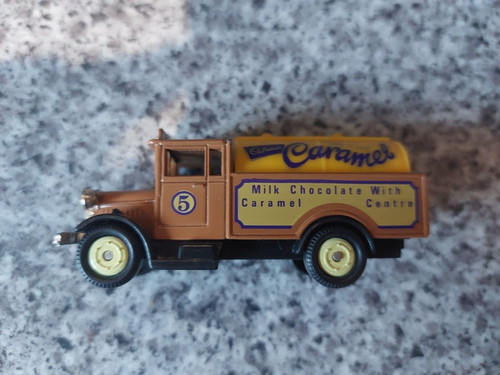Corgi morris truck - morris,