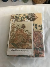 Glorafilia Girl Playing