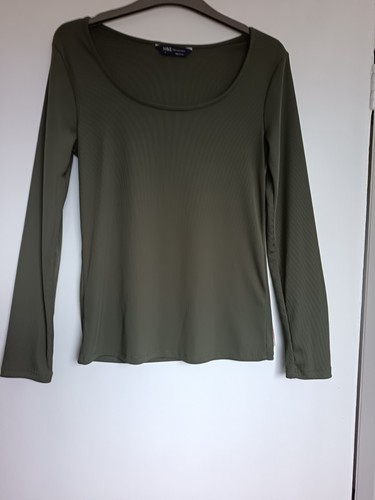 Ladies top with - top, scoop