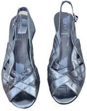 Lotus Women's Leather