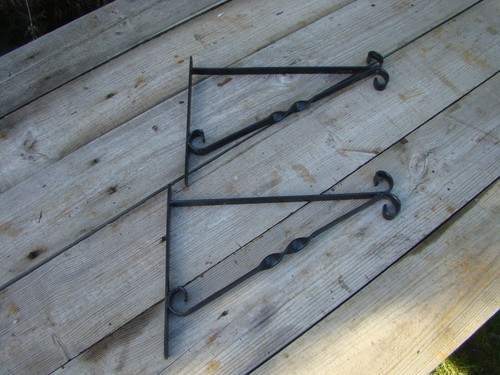 Salvaged gothic style - x,