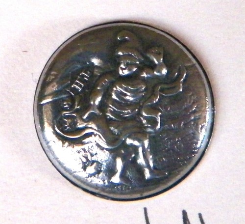 Hallmarked sterling button - bb,