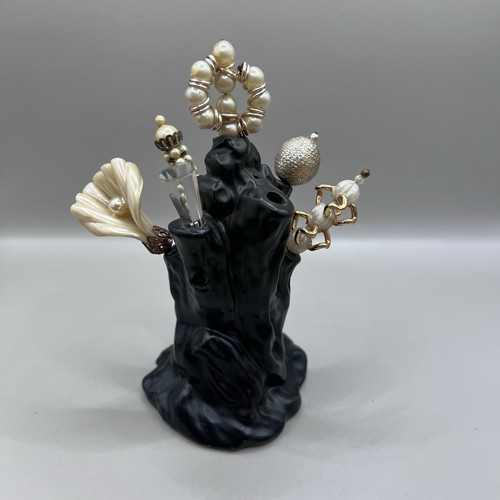 Vintage hat pin - pin,