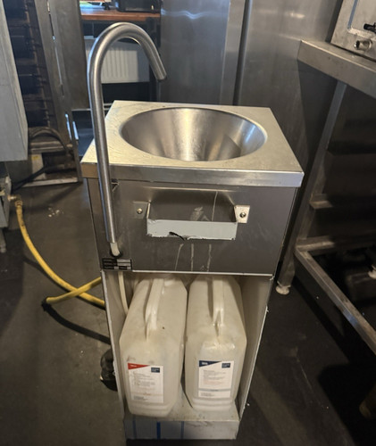 Stainless steel hand sink - stainless,