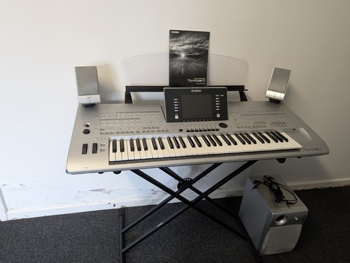 Yamaha tyros keyboard - yamaha,
