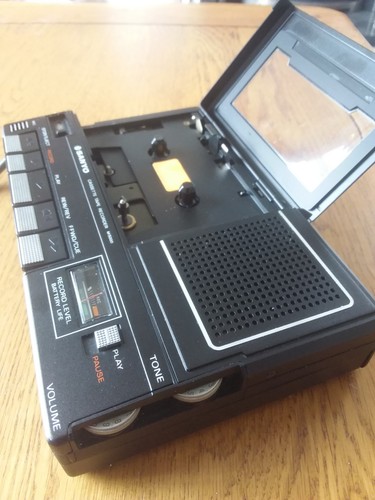 Sanyo m5000 cassette tape - sanyo,