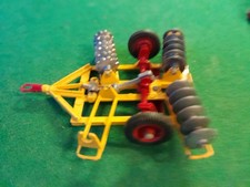 VINTAGE BRITAINS FARM MULTI