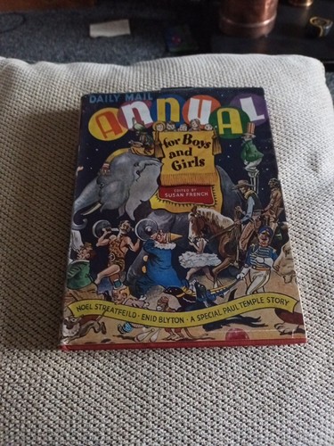 Vintage book daily mail annual - daily,