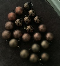 Brown 21 Christmas Baubles Assortment