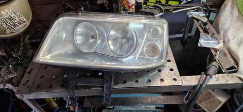 Caravelle s front - n/s, head