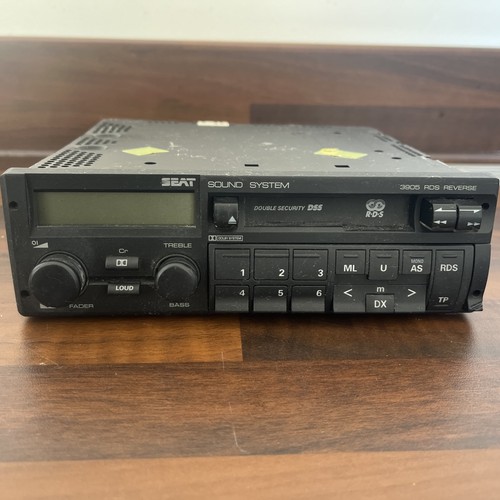 Seat 3805 grundig car stereo - seat,