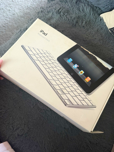 Apple ipad keyboard dock a1359 - apple,
