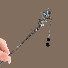 Pearl & butterfly motif hair