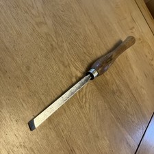 Woodturning 12 mm wide skew