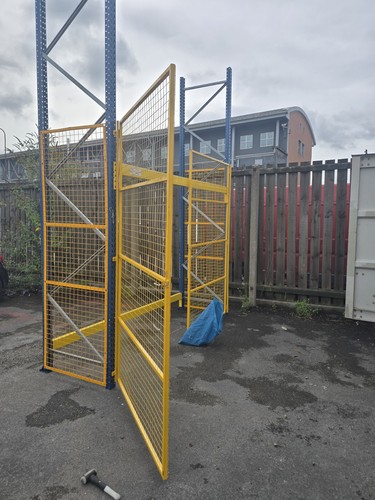 Pallet racking mesh - racking, cage