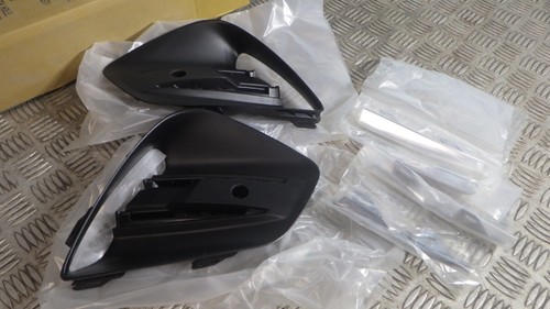 Renault clio lower side - side, grille