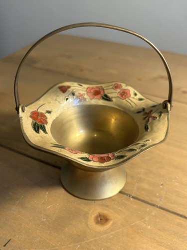 Vintage brass cream floral - &,
