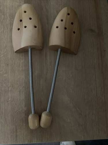 Wooden shoe trees - wooden,