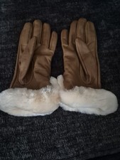 UGG Women's Leather Sheepskin