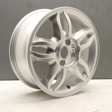 RENAULT CLIO MAHONIA 15"