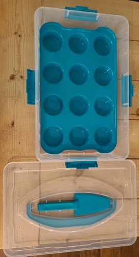Cake and cupcake carrier - carrier, food