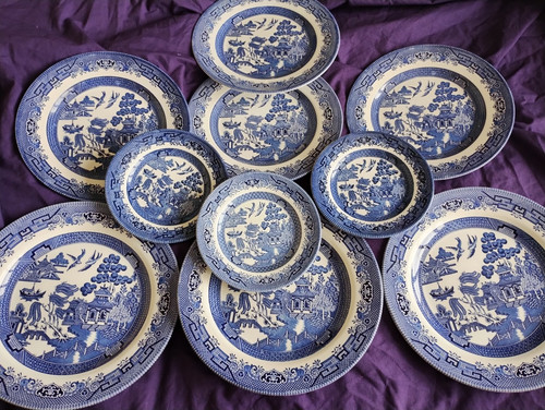 Churchill blue willow - ,