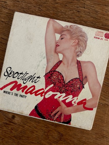 Madonna spotlight where s - madonna,