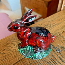 ANITA HARRIS SEATED HARE -