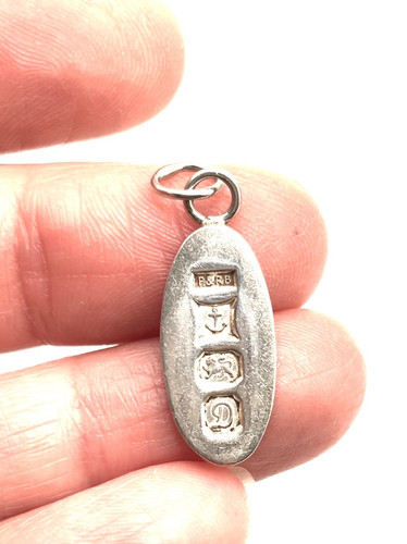 Small vintage 1978 oval - small,