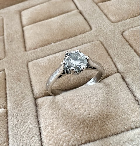 18ct white gold diamond - white,