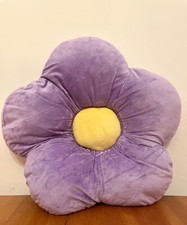 Soft Flower Shaped Pillow