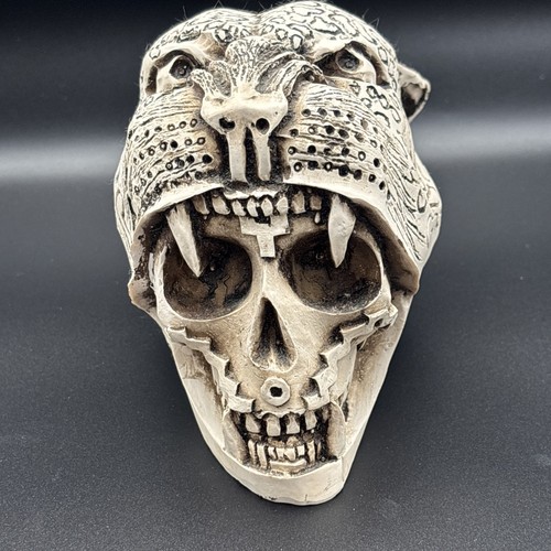 Jaguar skull warrior - skull, mayan