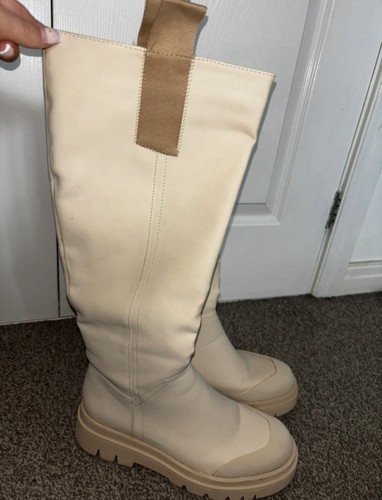 Women beige knee high - women’s,