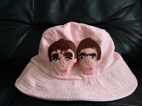 Oasis gallagher brothers - oasis, /
