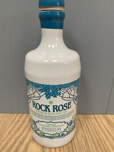 Empty rock rose - rose, gin